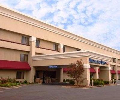 фото отеля Baymont Inn & Suites Fort Smith