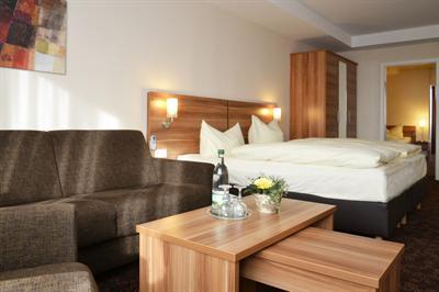 фото отеля Tannhauser Rennsteigblick Hotel Friedrichroda
