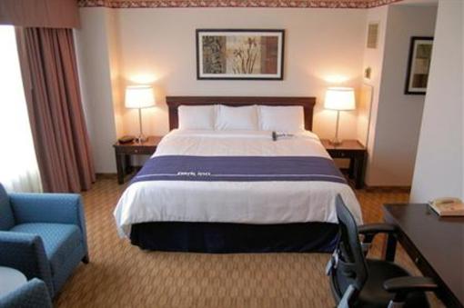 фото отеля Park Inn Toledo