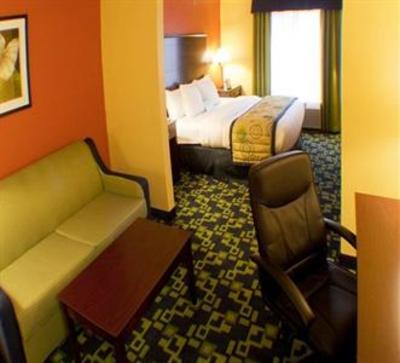 фото отеля La Quinta Inn & Suites Louisville East