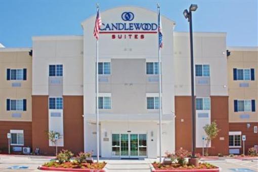 фото отеля Candlewood Suites Baytown