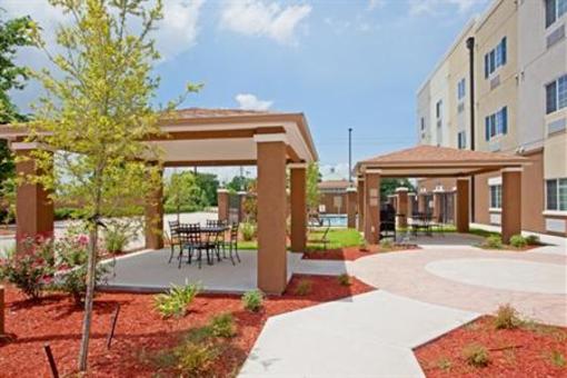 фото отеля Candlewood Suites Baytown