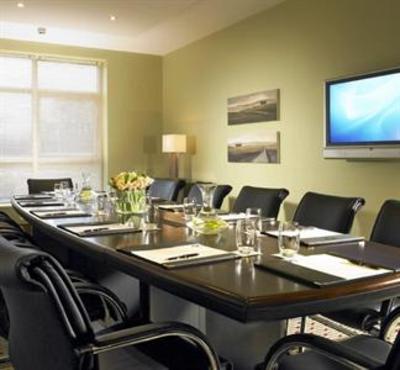 фото отеля Horse & Jockey Hotel
