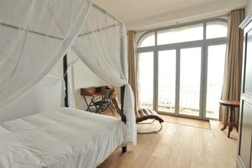фото отеля Hotel Le Corsaire Etretat