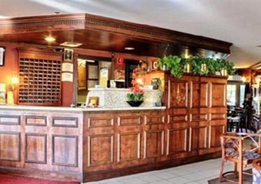 фото отеля Quality Inn Auburn Indiana