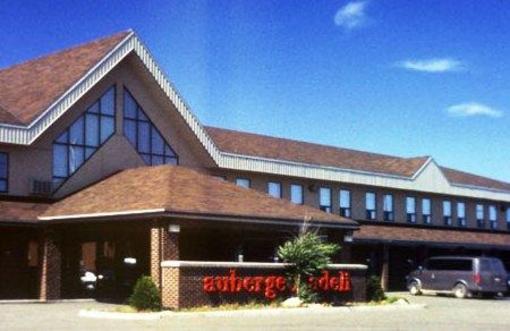 фото отеля Auberge Madeli Inn