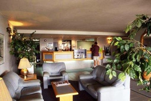 фото отеля Auberge Madeli Inn