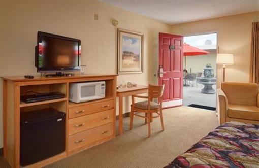 фото отеля Campus Inn & Suites Eugene
