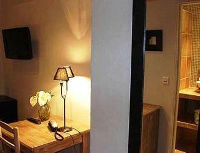 фото отеля Logis Hotel de la Muette