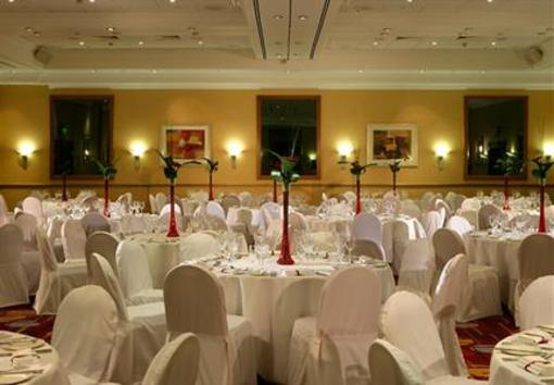 фото отеля Marriott Swindon Hotel