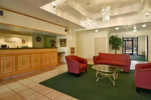 фото отеля Red Roof Inn Macon
