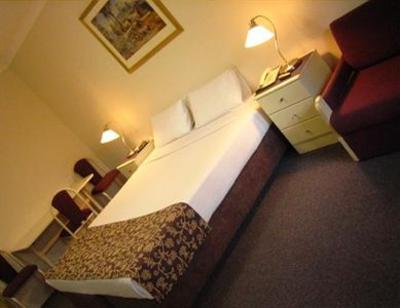 фото отеля Benson Court Motel