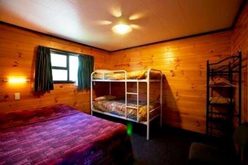 фото отеля Greymouth Seaside Top 10 Holiday Park