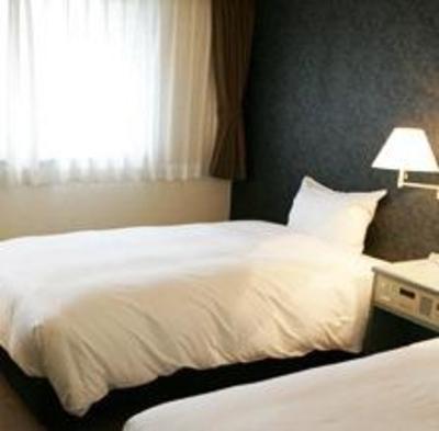 фото отеля Green Rich Hotel Nishitetsu Ohashi Ekimae