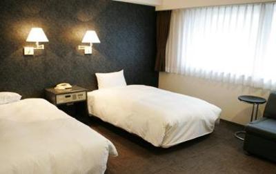 фото отеля Green Rich Hotel Nishitetsu Ohashi Ekimae