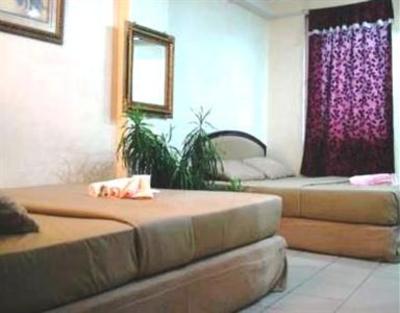 фото отеля Kawana Tourist Inn