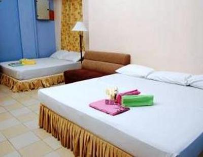 фото отеля Kawana Tourist Inn