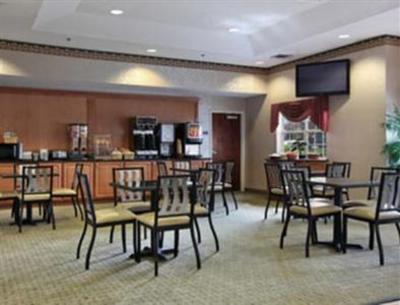 фото отеля Peachtree Inn & Suites Savannah Gateway