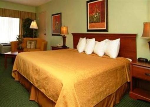фото отеля Quality Inn & Suites Hilton Head