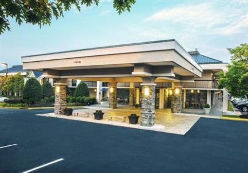 фото отеля BEST WESTERN Dulles Airport Inn