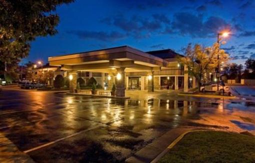 фото отеля BEST WESTERN Dulles Airport Inn