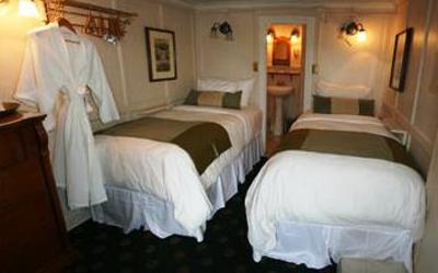 фото отеля Delta Queen Hotel