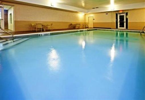 фото отеля Holiday Inn Express Hotel & Suites Frankfort