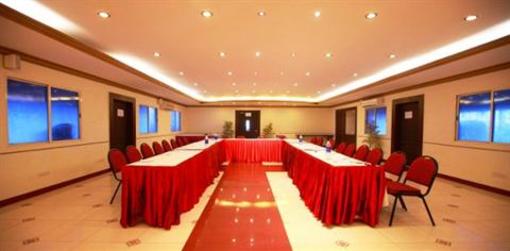 фото отеля Royal Suites Hotel Apartments
