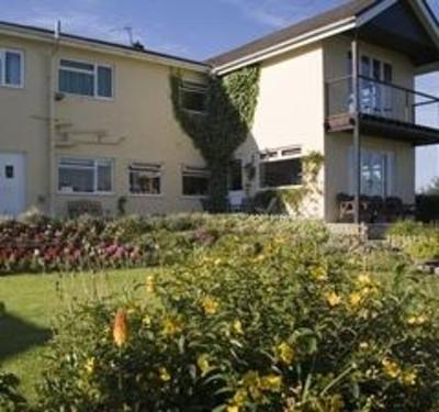 фото отеля Bryn-y-ddafad Guest House Cowbridge