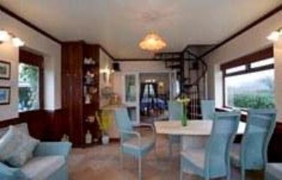 фото отеля Bryn-y-ddafad Guest House Cowbridge