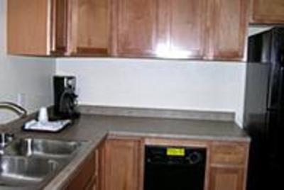 фото отеля Anchorage Uptown Suites