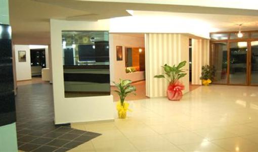 фото отеля Green Tower Suite Mersin