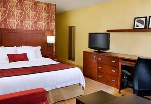 фото отеля Courtyard by Mariott Atlanta Airport North