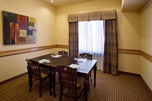 фото отеля Holiday Inn Express Hotel & Suites Kingsville