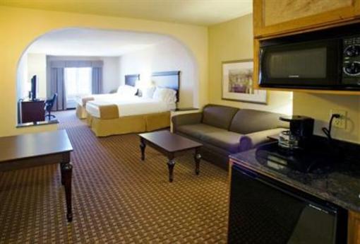 фото отеля Holiday Inn Express Hotel & Suites Kingsville