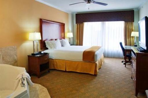фото отеля Holiday Inn Express Lufkin South