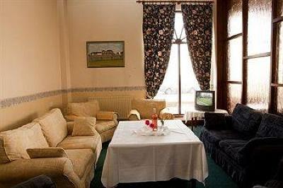 фото отеля Clonea Strand Hotel