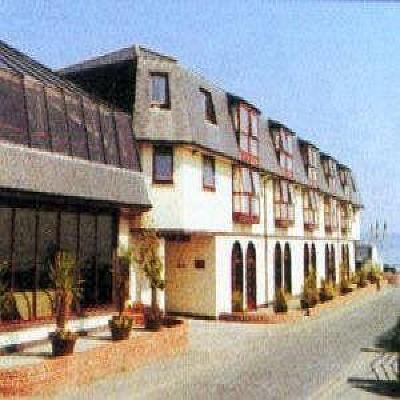 фото отеля Clonea Strand Hotel