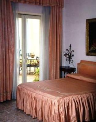 фото отеля Bed and Breakfast Riviera di Chiaia