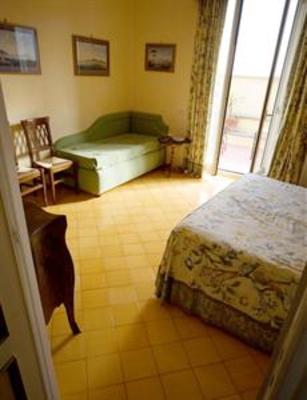 фото отеля Bed and Breakfast Riviera di Chiaia