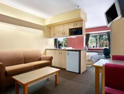 фото отеля Microtel Inn and Suites Baton Rouge