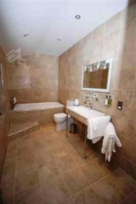 фото отеля Ravenstone Lodge
