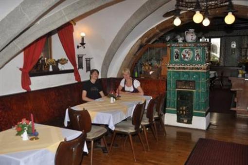 фото отеля Zum Goldenen Hirschen Hotel Freistadt