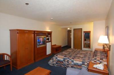 фото отеля BEST WESTERN Plus Hilltop Inn
