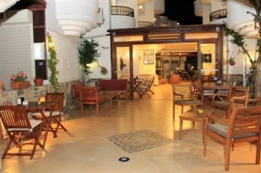 фото отеля Hotel Cavus