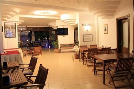фото отеля Hotel Cavus