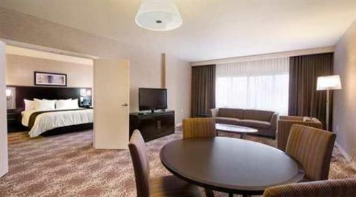 фото отеля DoubleTree by Hilton Binghamton