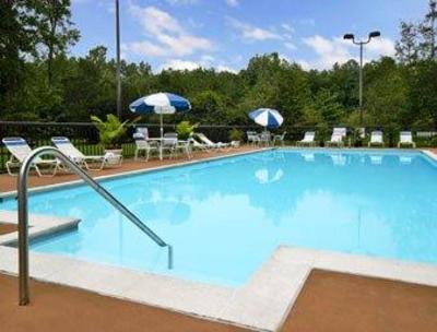 фото отеля Days Inn Williamsburg Busch Gardens Area