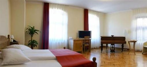 фото отеля Huet Residence Guesthouse Sibiu