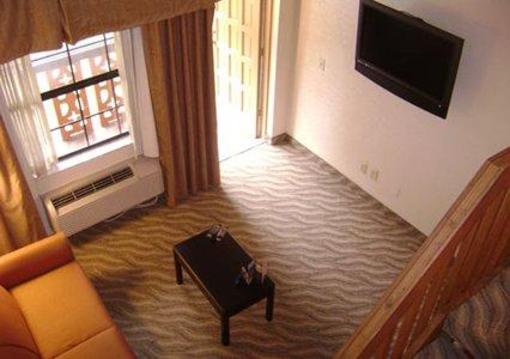 фото отеля MainStay Suites Tampa